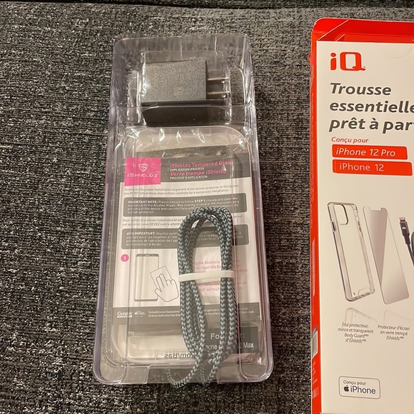 iQ Grab & Go essentials kit for iPhone 12’s - Picture 5 of 6